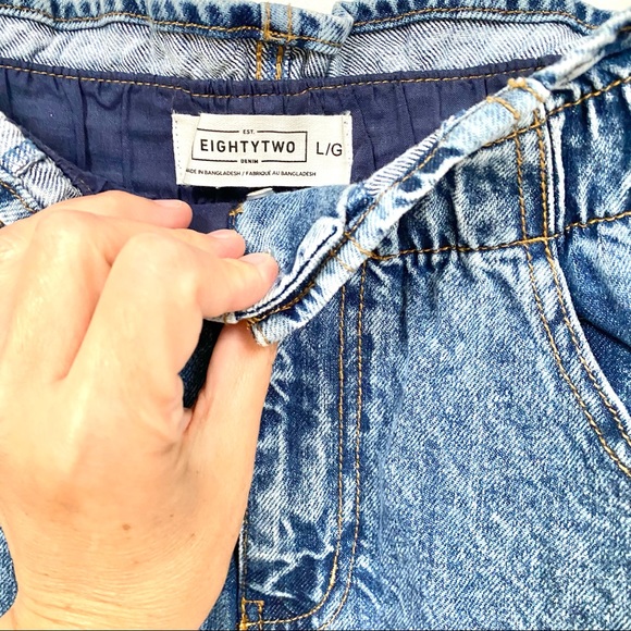 Sweet perfectly distressed jean skirt w shirred elasticated waist & retro vibe - Picture 9 of 14